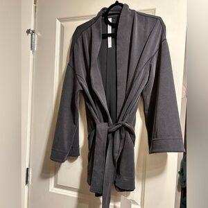 New with Tags Lululemon Ribbed Softstreme Belted Wrap size 12